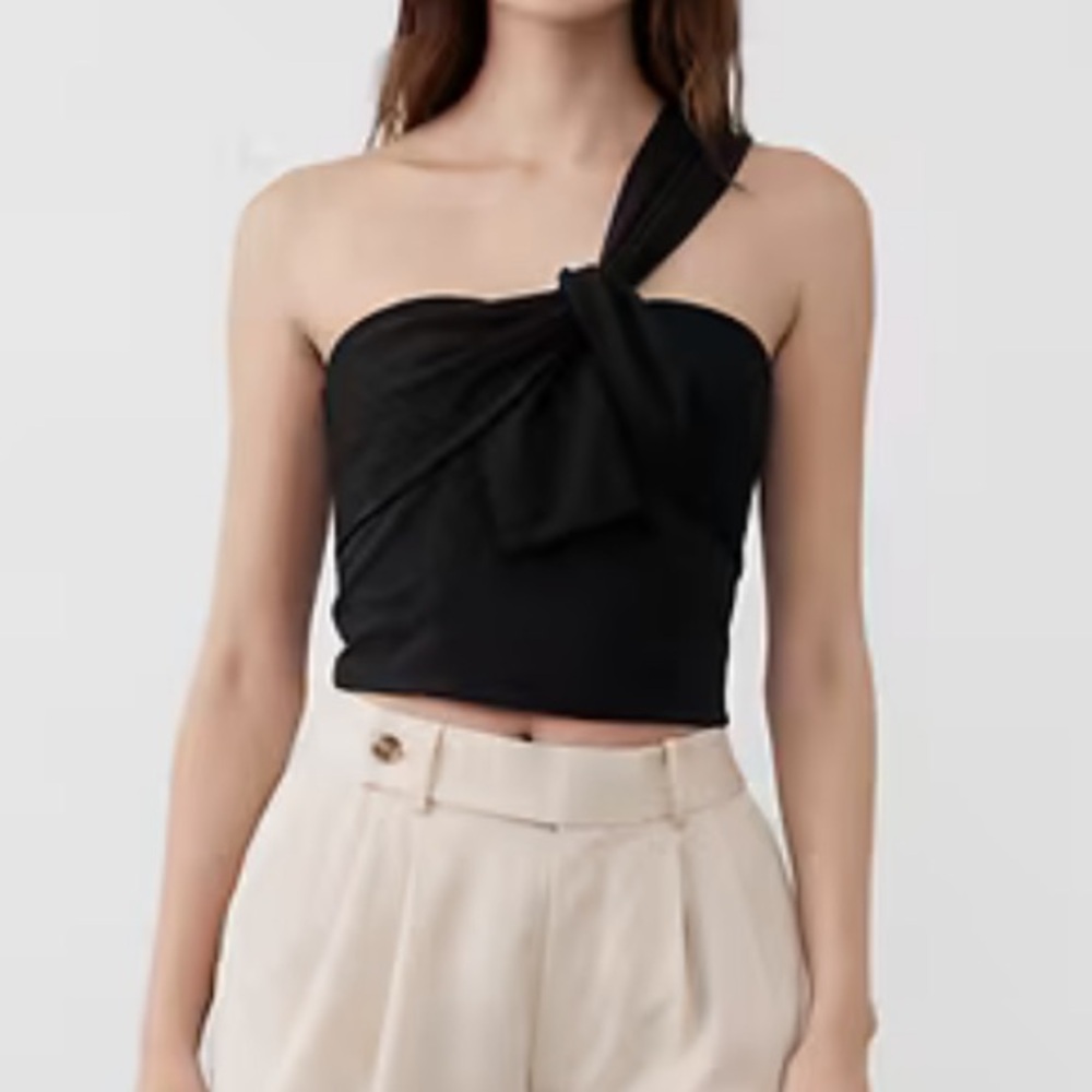 🆕 Banana Republic black knotted one shoulder cropped bustier top